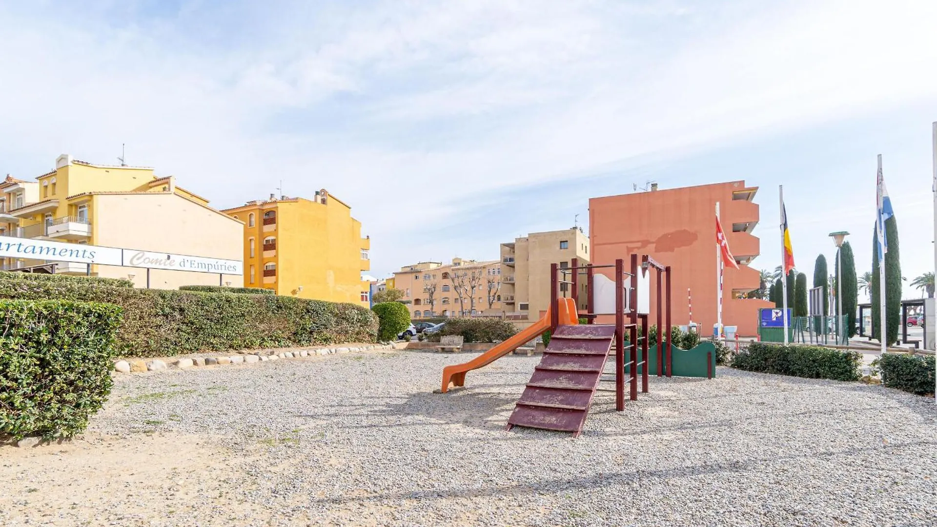 Apartamento Con Terraza Y Parking A 2 Minutos De La Playa - Empuriabrava - Hisp-288-66